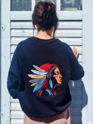 Produkt - bluza z haftem - Midnight Indiana